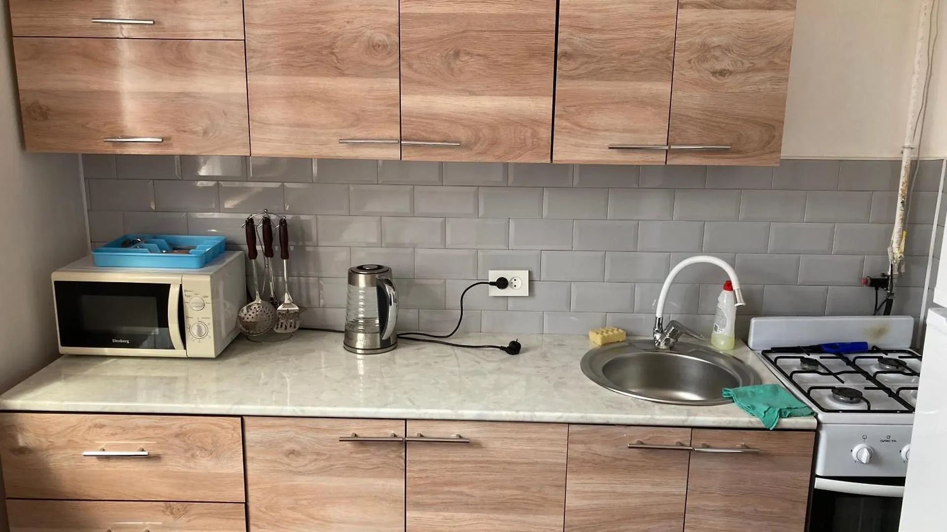46,2 Karmysova Street Serviced Apartments Алматы